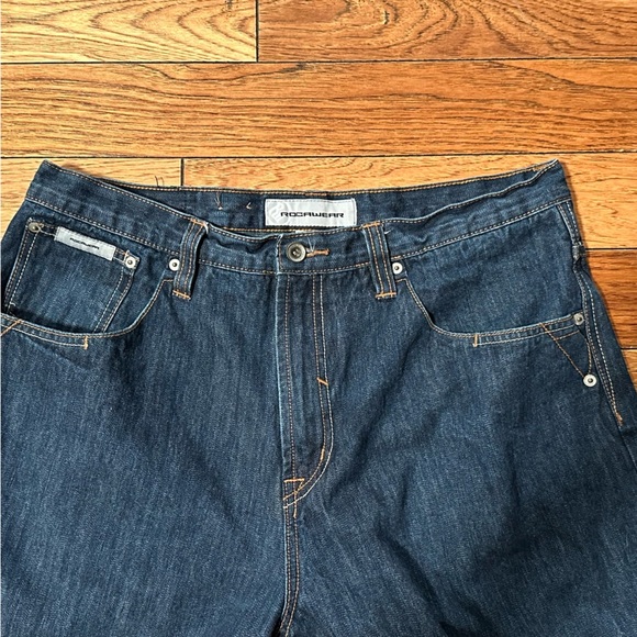 ROCAWEAR Men’s Y2K Baggy Wide-leg Dark Wash Denim Jeans Size 36 Embroidered RW - Picture 5 of 11
